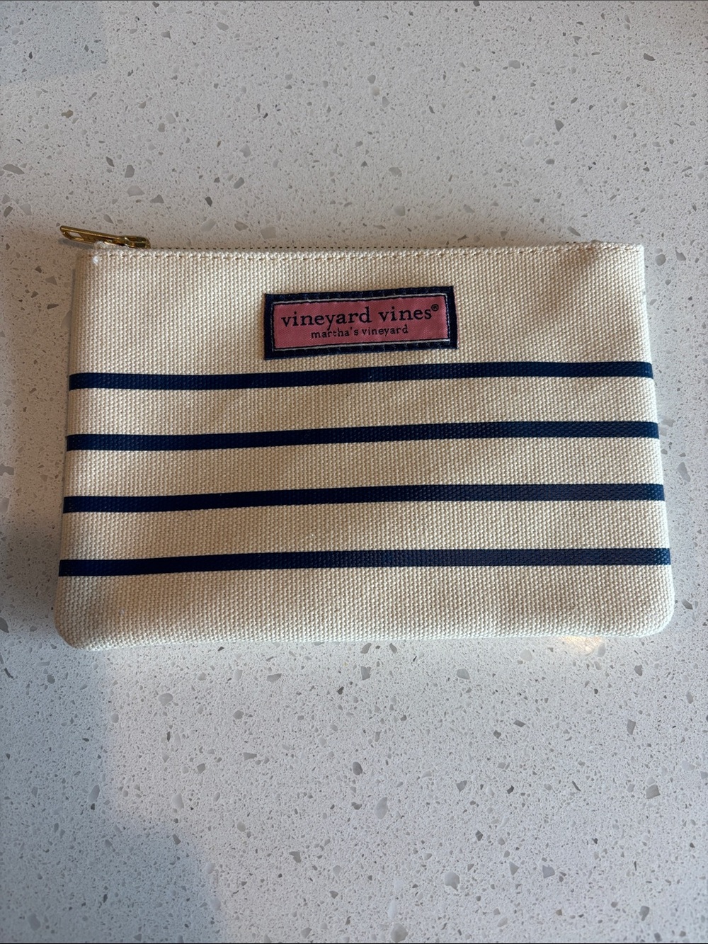 NWOT Vineyard Vines Cream Canvas Stripe Pouch with Navy Stripes
